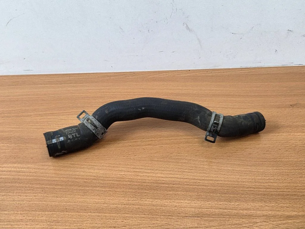 Engine coolant pipe/hose JX618C481VC