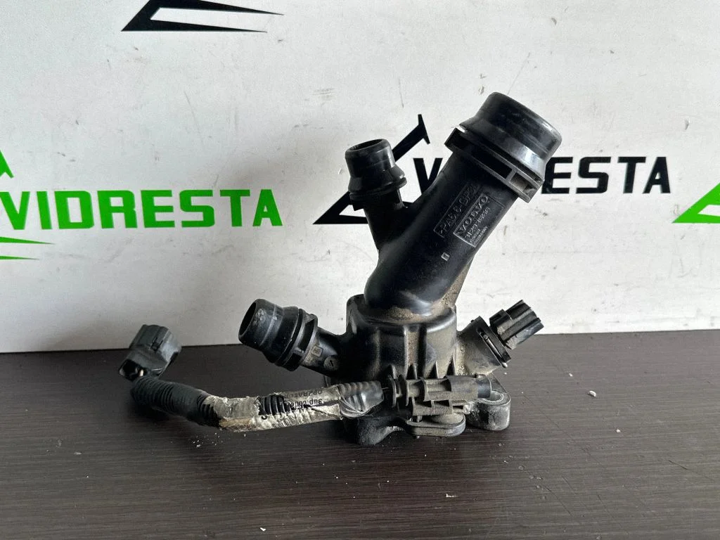 Thermostat/thermostat housing – Volvo V60 (2011-2013)