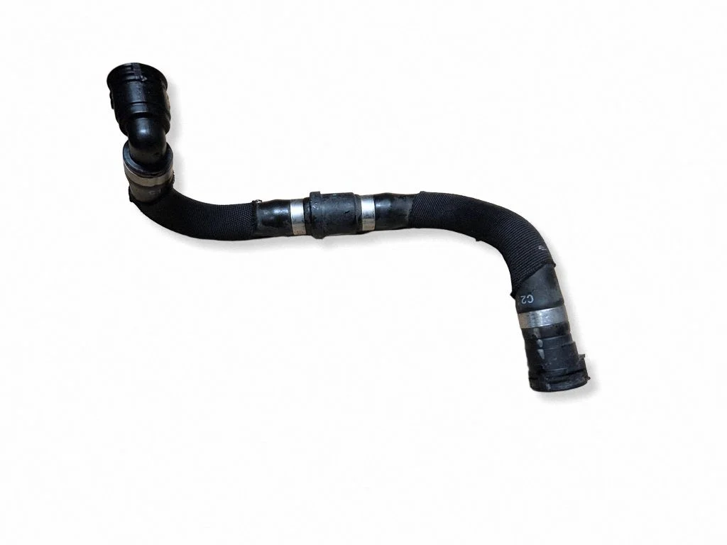 Engine coolant pipe/hose