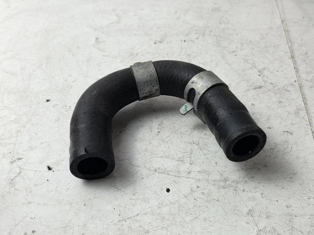 Engine coolant pipe/hose – Hyundai Ioniq (2016-)