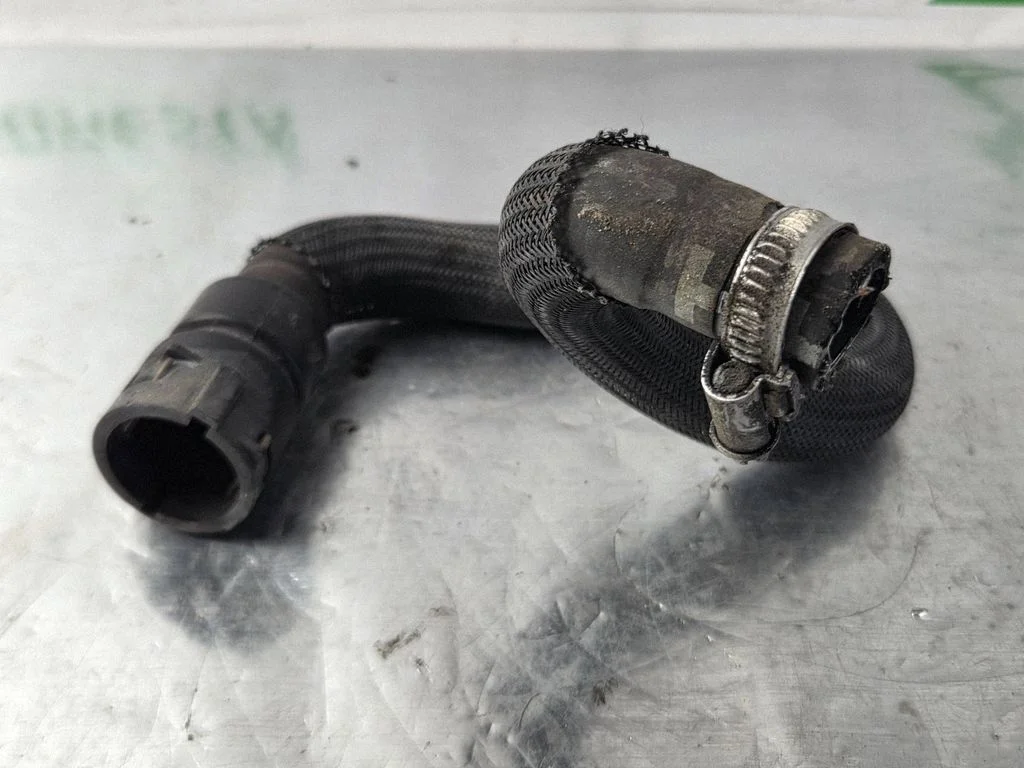 Motora dzesēšanas caurule (-es)/šļūtene (-es) 8G918B195CB