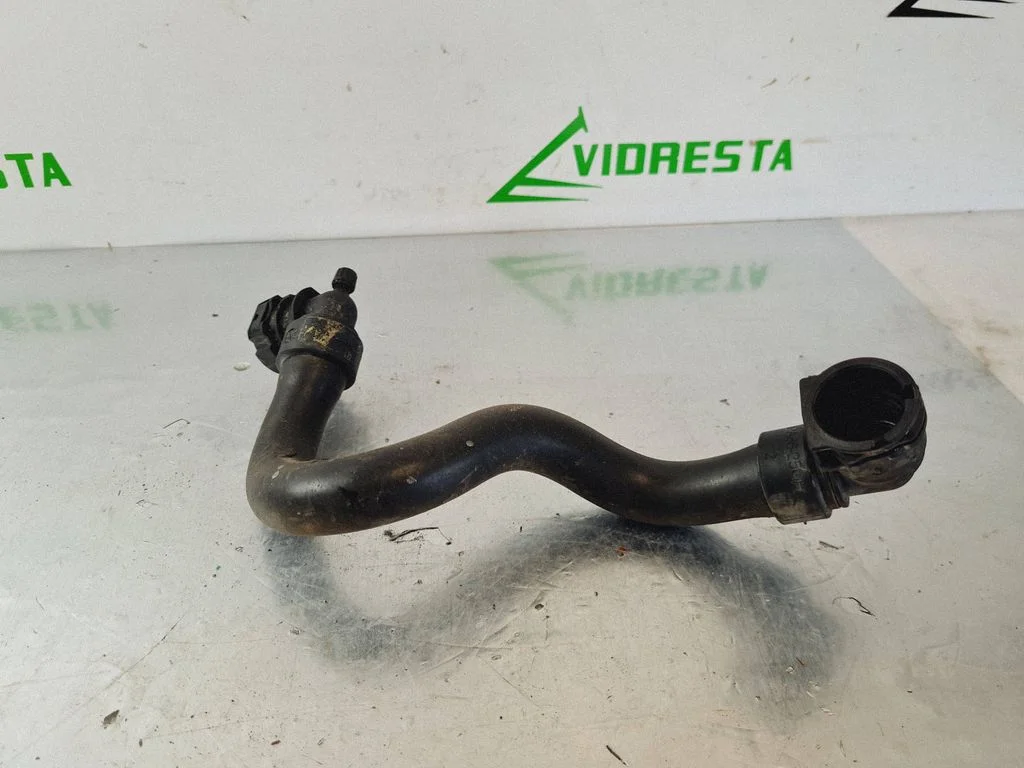 Engine coolant pipe/hose – Peugeot 3008 II (2016-2023)