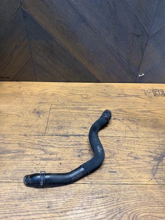 Engine coolant pipe/hose 03L122157M