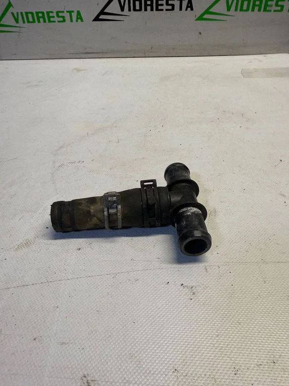 Engine coolant pipe/hose 920800
