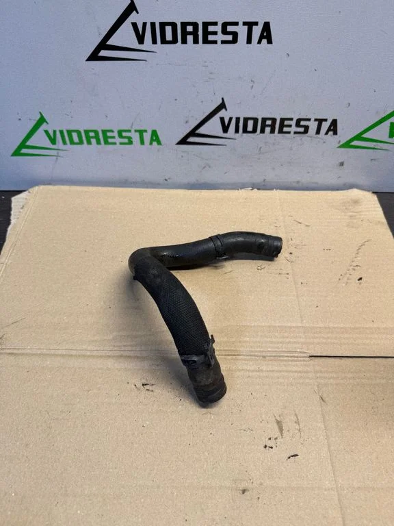 Engine coolant pipe/hose
