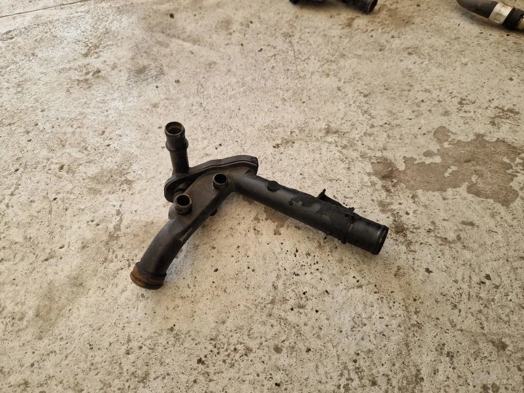 Engine coolant pipe/hose – Renault Scenic III - Grand scenic III (2009-2016)