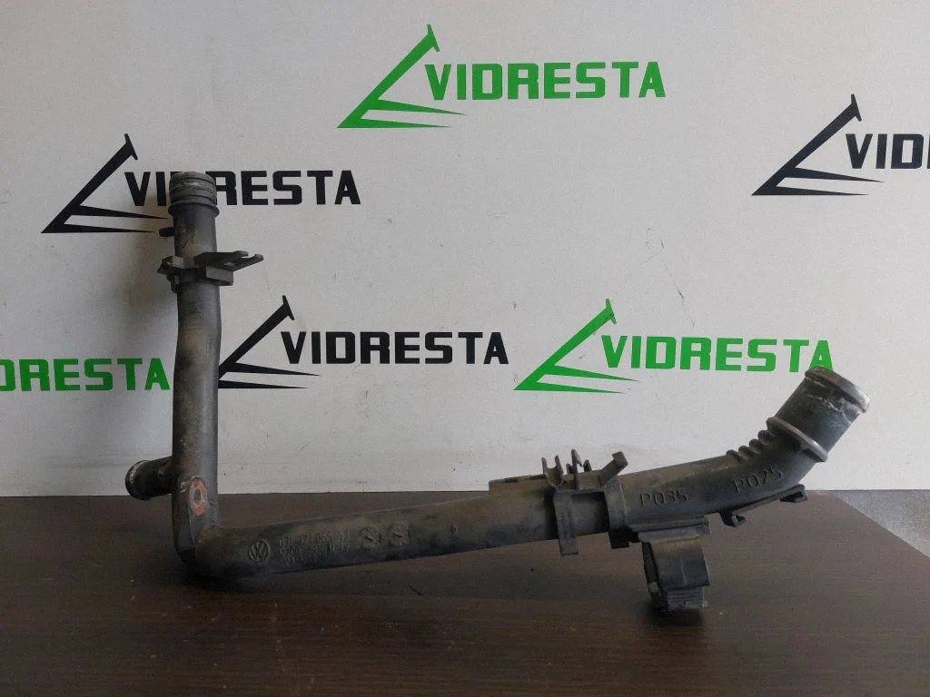 Przewody układu chłodzenia silnika 03L121065AJ