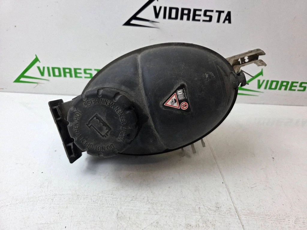 Coolant expansion tank/reservoir A2045000749