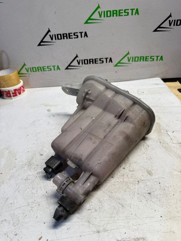 Coolant expansion tank/reservoir 8K0121403G