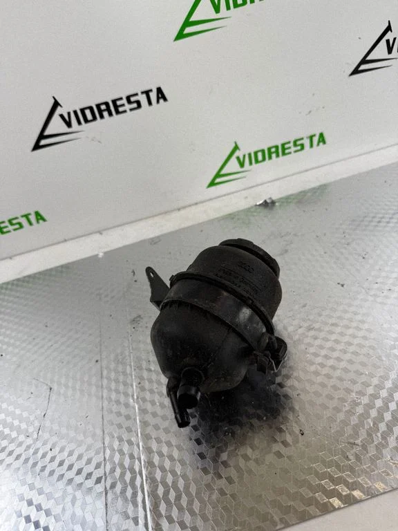 Coolant expansion tank/reservoir 0002000