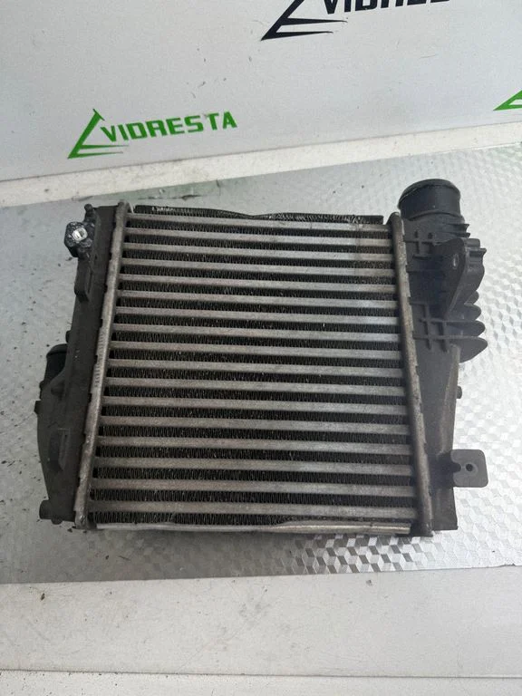 Vahejahuti radiaator 9675627980