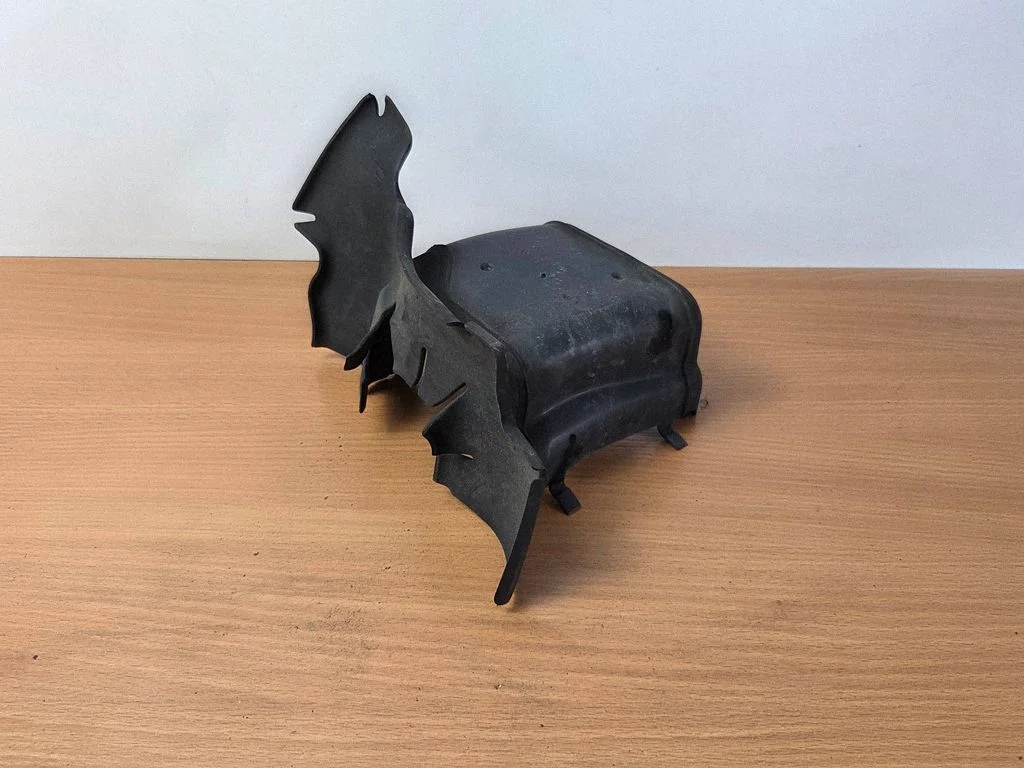Intercooler air guide/duct channel 31455606