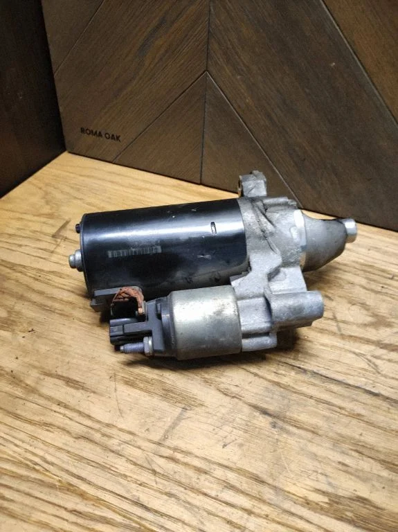 Starter 03L911021E