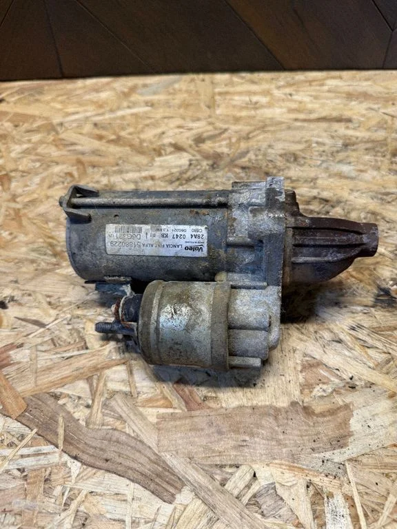 Starter motor 51880229