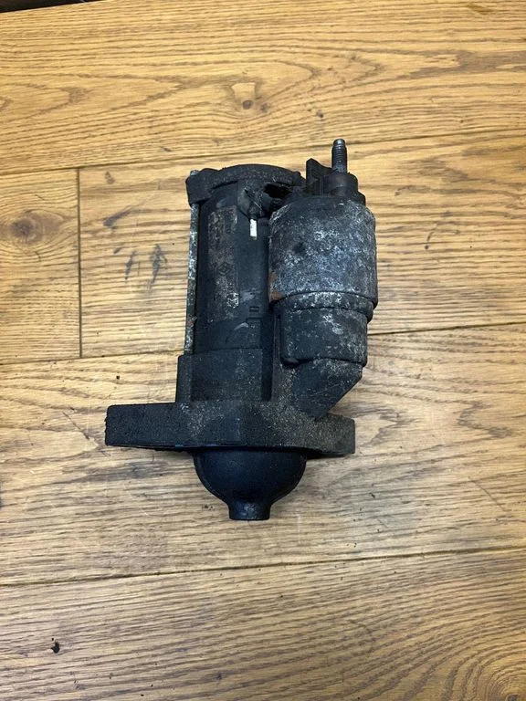 Starter motor 233002889R