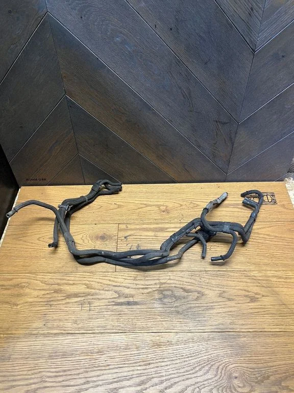 Coolant pipe/hose