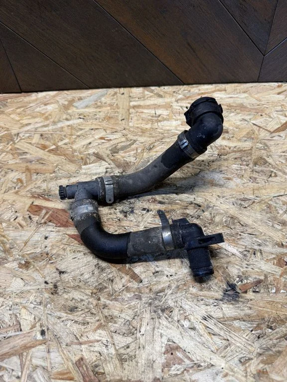 Coolant pipe/hose 00518565680E