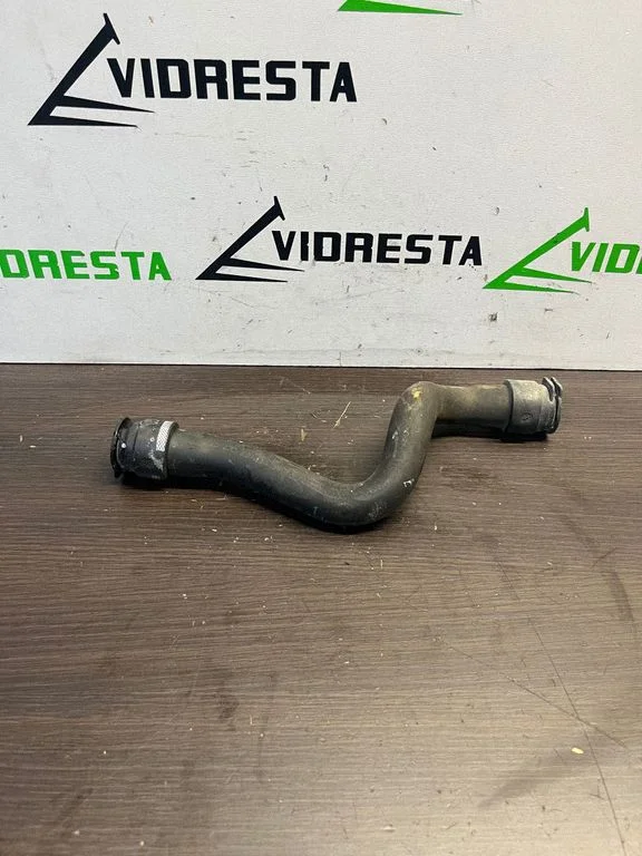 Jahutustoru(d)/-voolik(ud)