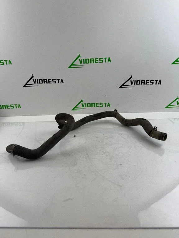 Coolant pipe/hose