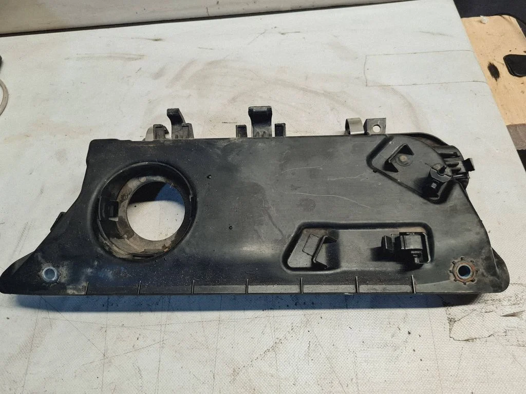 Engine cover (trim) – Mercedes-Benz Vito Viano W447 (2014-)