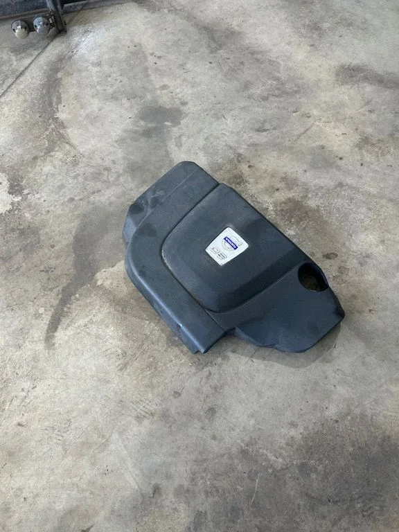 Engine cover (trim) 30771916