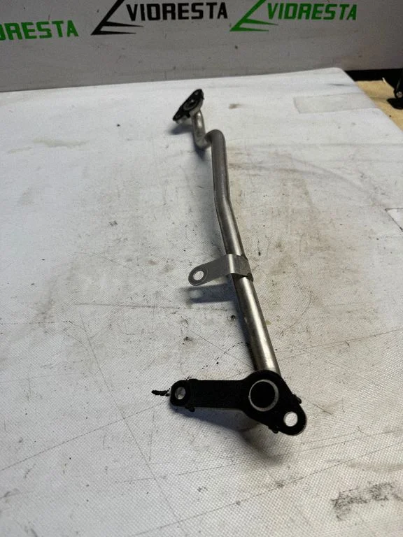 Coolant pipe/hose