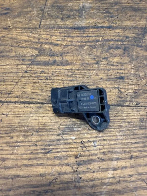 Air pressure sensor 0281006028