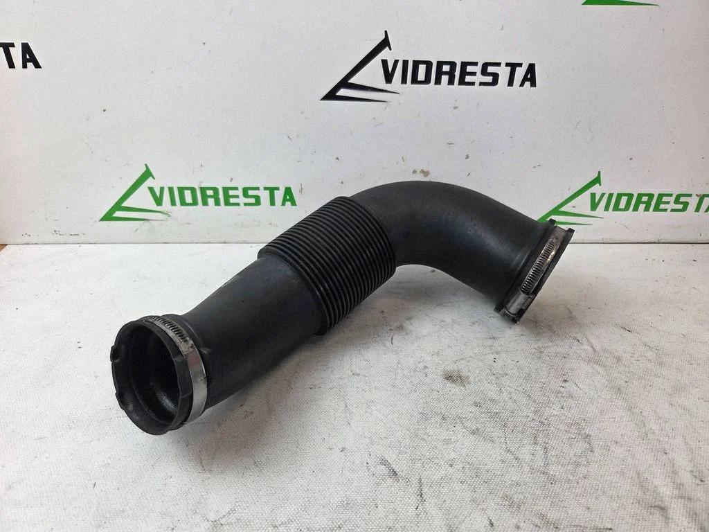 Air intake hose/pipe 4L0129628D