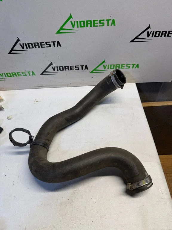 Air intake hose/pipe