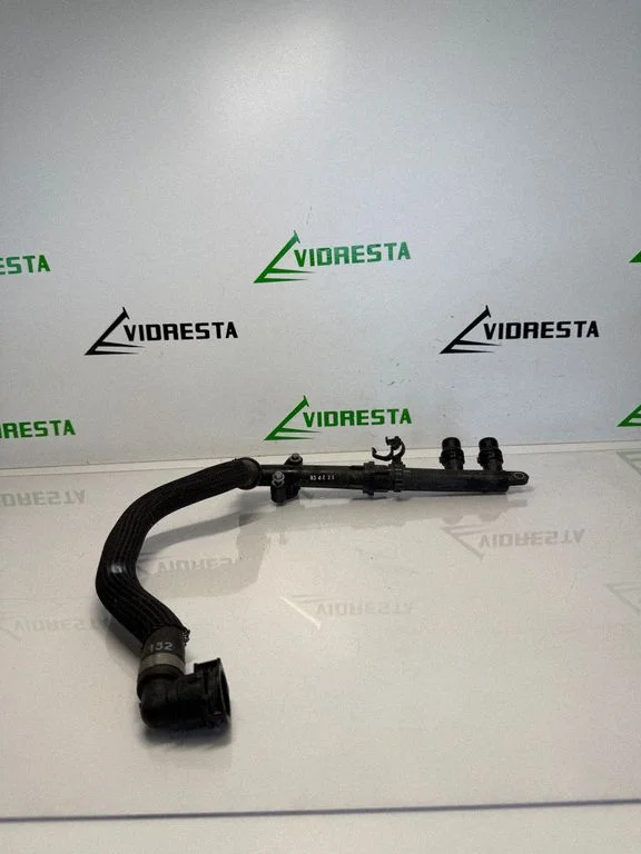 Air intake hose/pipe 250223