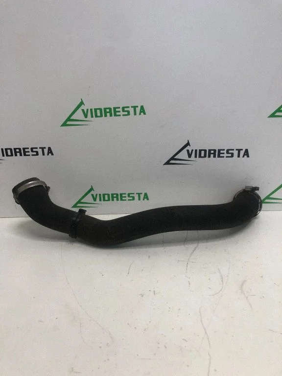 Air intake hose/pipe