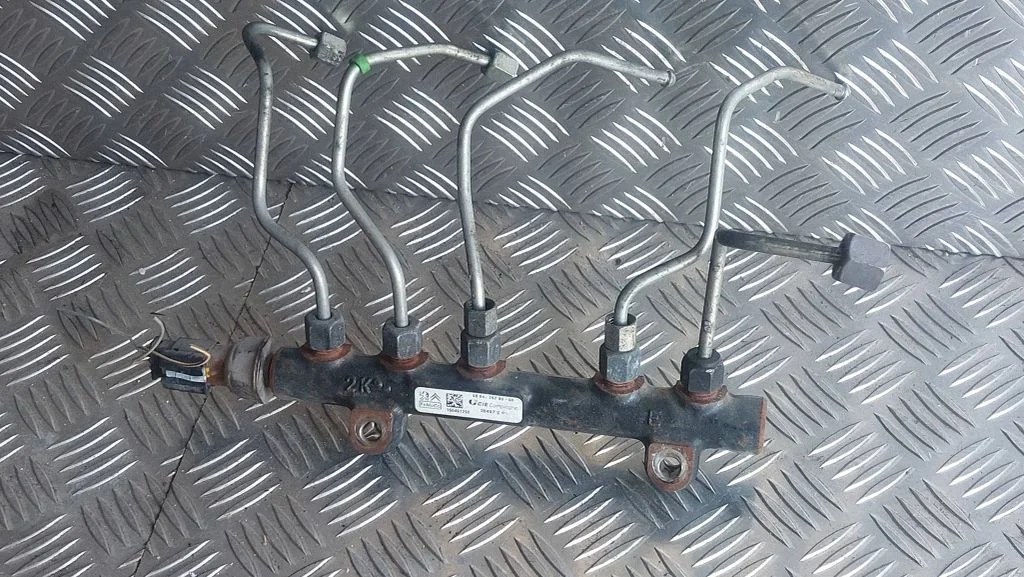 Kütuse magistraaltoru – Ford Transit/ Tourneo Connect Grand Tourneo Connect (2013-2018)