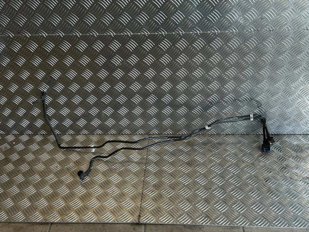 Fuel line pipe 31336162