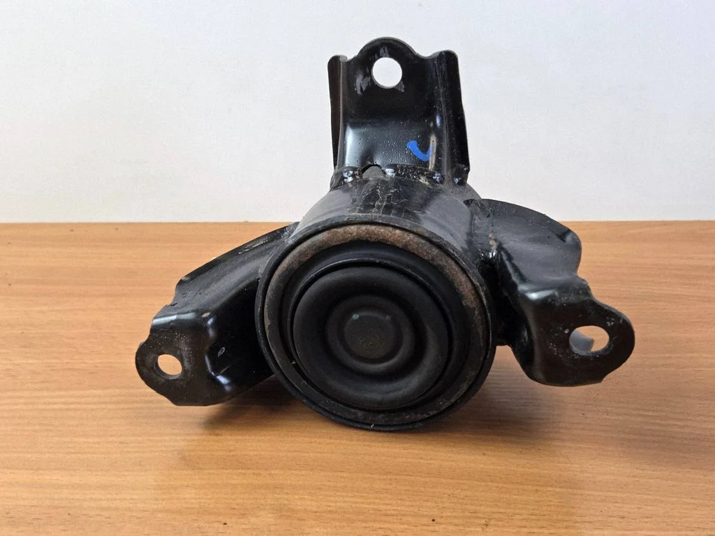 Engine mount bracket – Hyundai i20 (BC3 BI3) (2020-)
