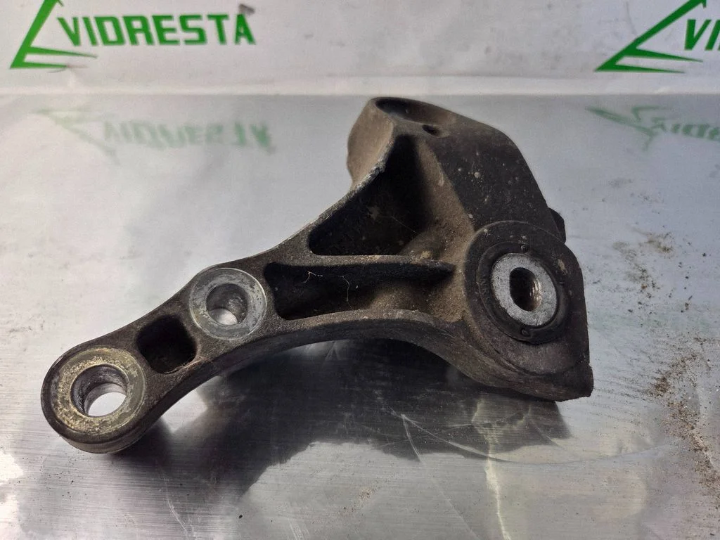 Mootori kinnituskronstein 13364130