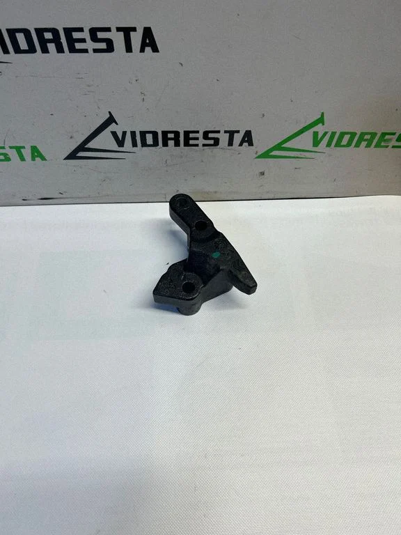 Engine mounting bracket – Peugeot 208 II (2019-)