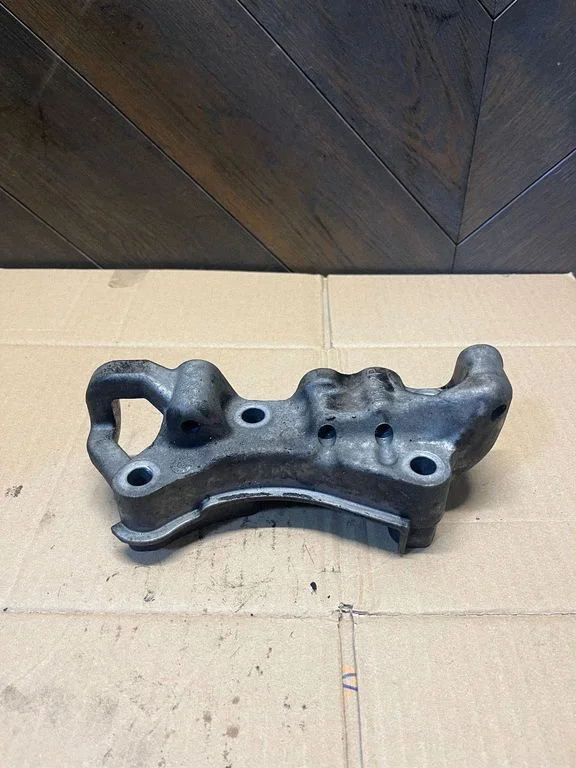 Engine mounting bracket 9673585780