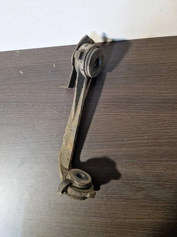 Mootori kinnituskronstein 36152