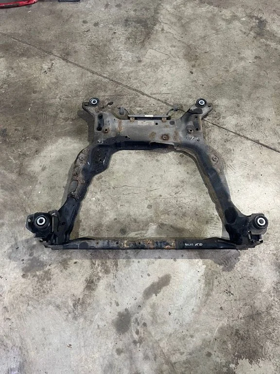 Front subframe – Volvo XC60 (2009-2013)