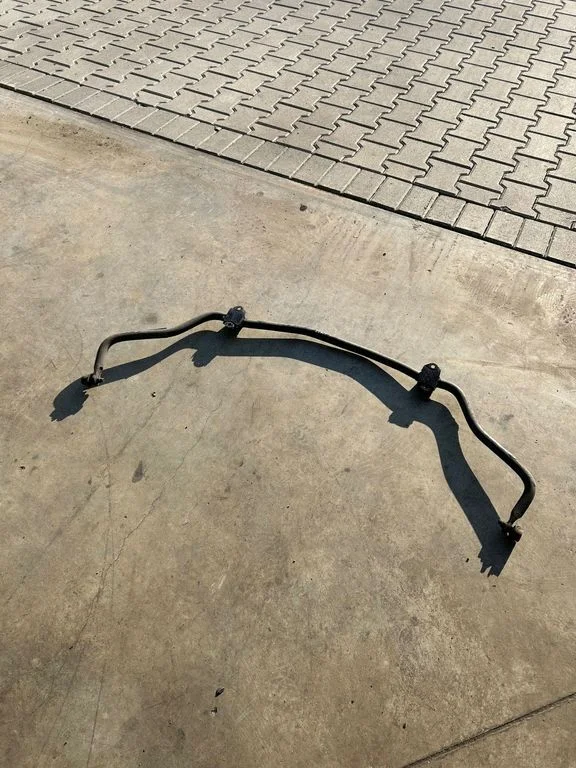 Front anti-roll bar/sway bar