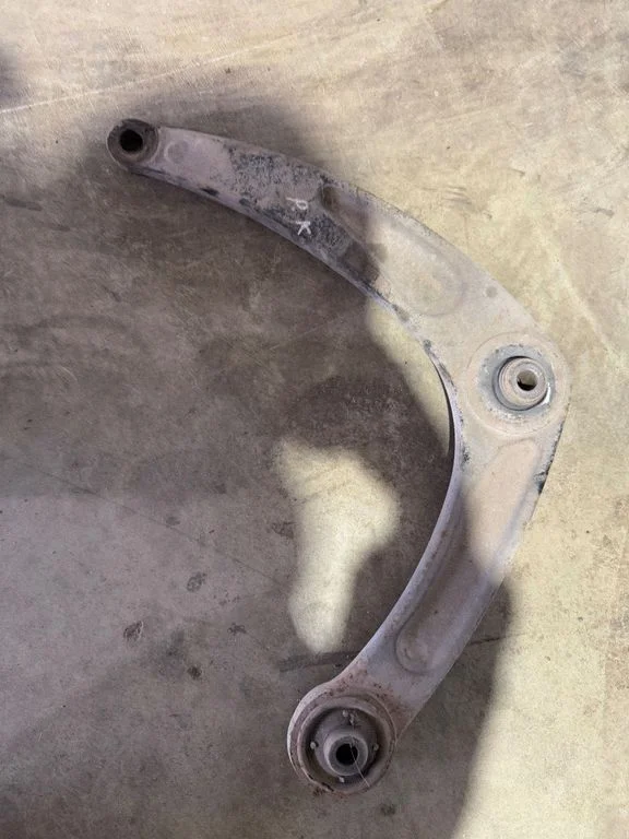 Front lower control arm/wishbone – Citroen Berlingo (2008-2018)
