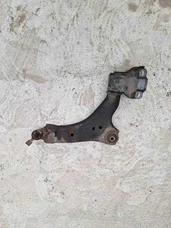 Front lower control arm/wishbone 290112