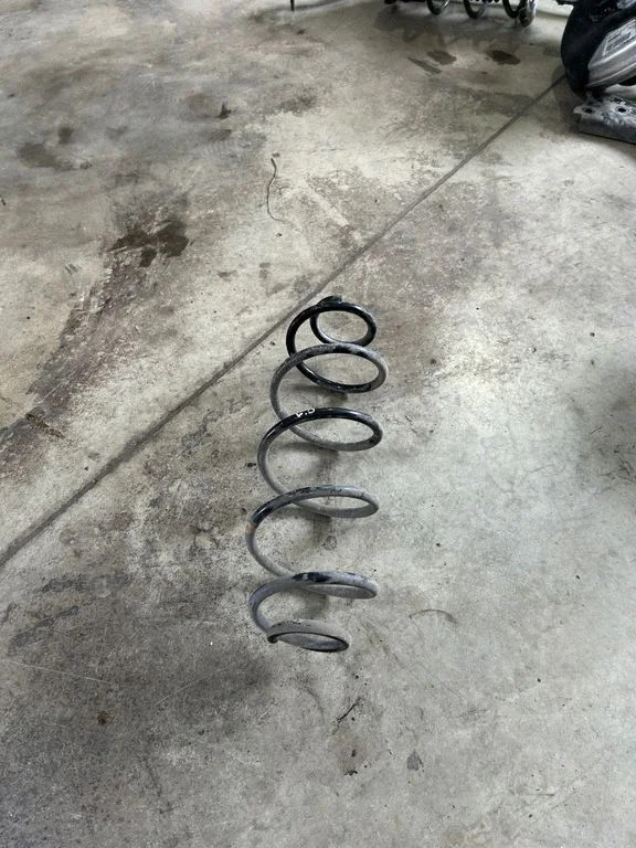 Rear coil spring – Peugeot 3008 II (2016-2023)