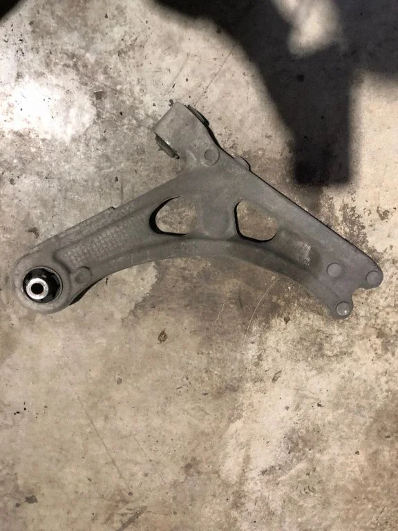 Front lower control arm/wishbone – Citroen Berlingo (2018-)