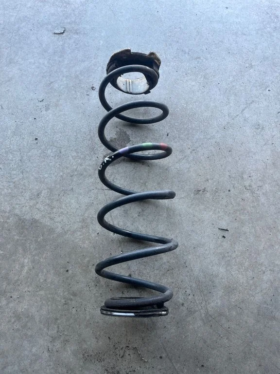 Rear coil spring 9829870880