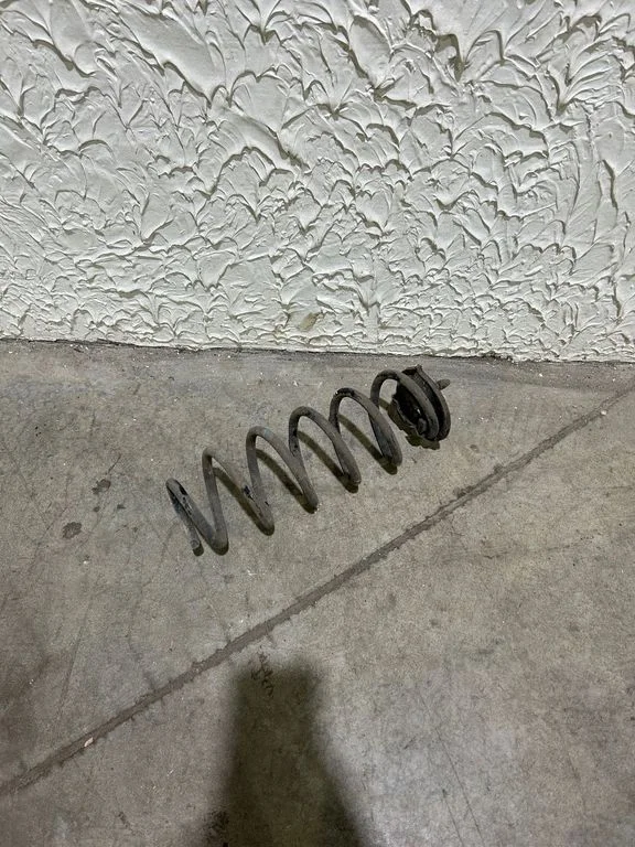 Rear coil spring – Mazda 2 (2022-)