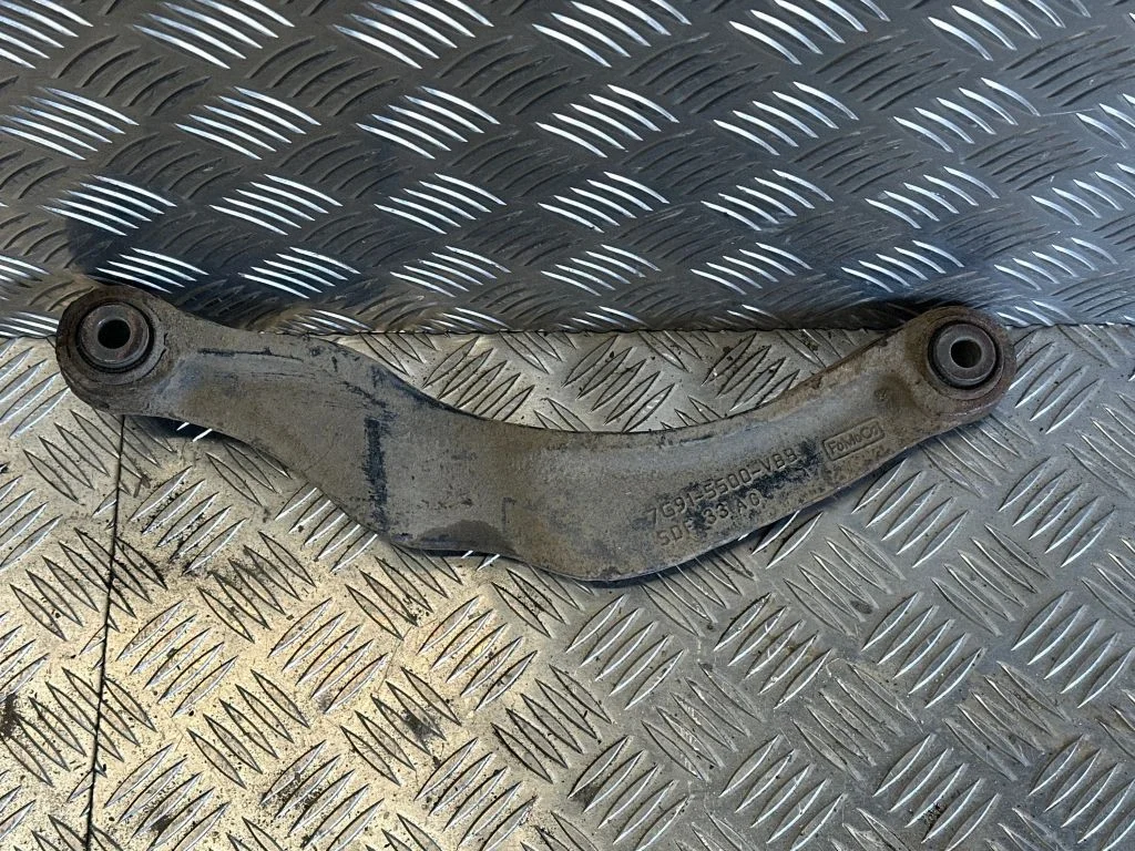 Rear upper control arm/wishbone 7G915500VBB