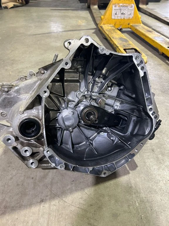 Manual 6 speed gearbox P6944