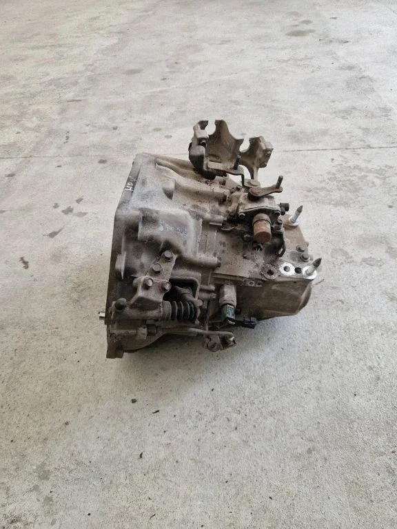 Manual 6 speed gearbox E5HJ