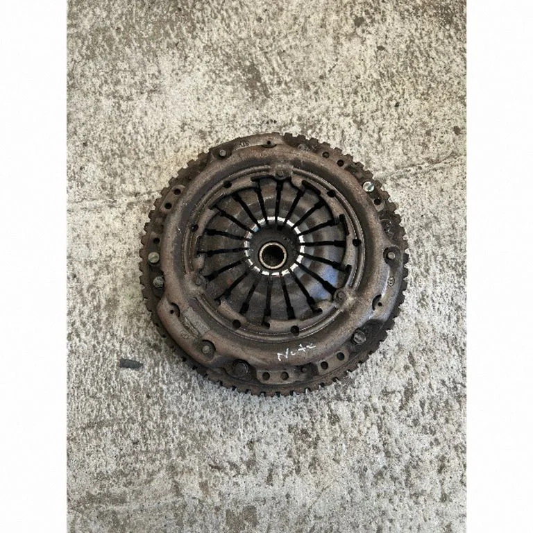Clutch set kit – Nissan Note (E11) (2006-2014)